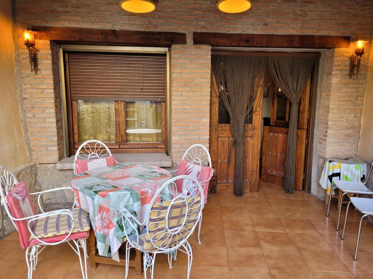 Casa Rural La Vid Cadalso de los Vidrios Exterior photo